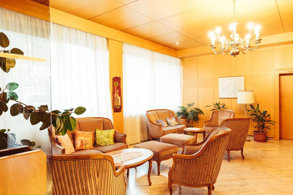 Bio Hotel Kaufmann Ora / Auer ภายนอก รูปภาพ